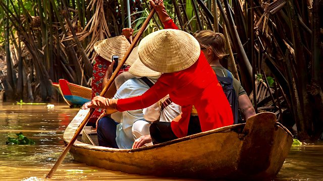 Sampan a remi sul Mekong