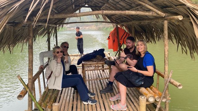 Balade en radeau de bambou à Pu Luong