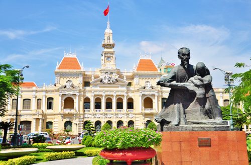 Hoi An - Da Nang - Ho Chi Minh Ville / 900km - 1h20 En Avion (Pd)