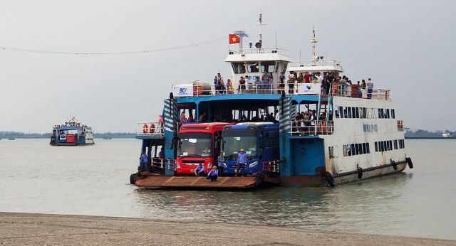 Le ferry pour lîle de Cat Ba