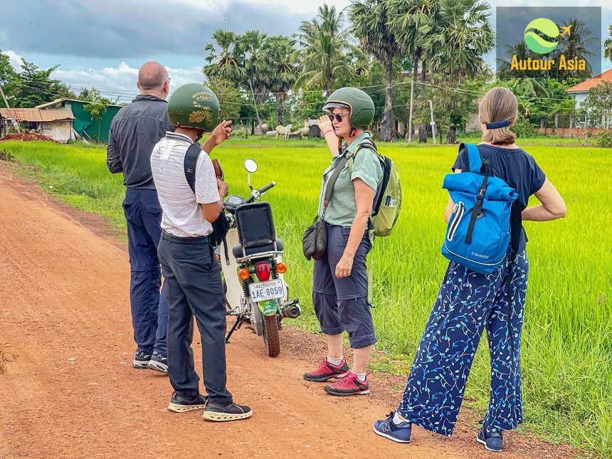 6-1200-Countryside-tour-by-moto-siemreap