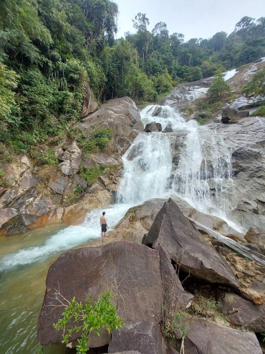 6-ChiangMai-ChiangRai-Elephant-Trekking