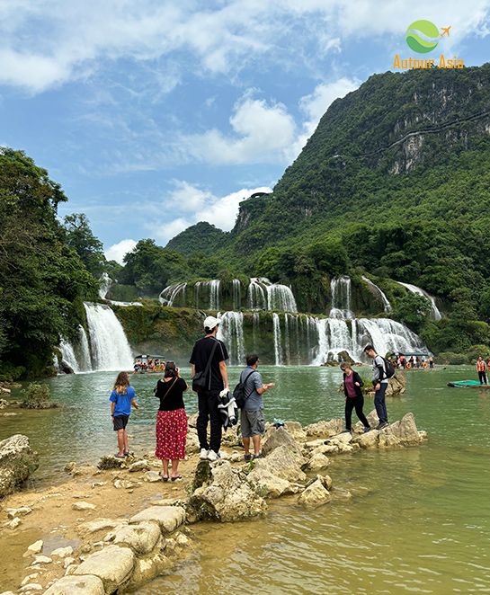 Circuit à Ha Giang - Cao Bang - Chutes Ban Gioc dune famille française