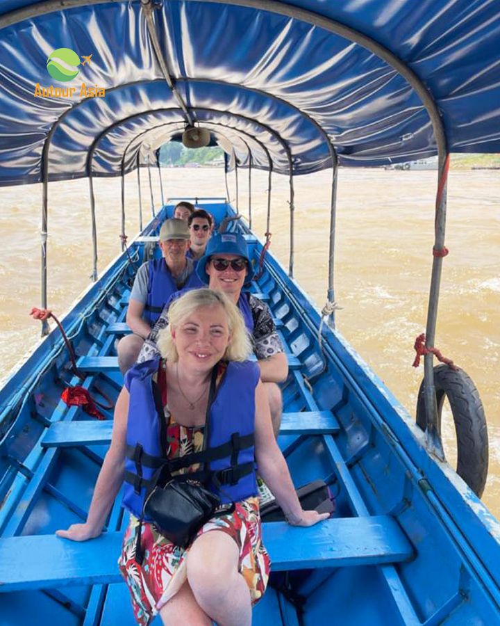 720x900px-2-Voyage-en-Thailande