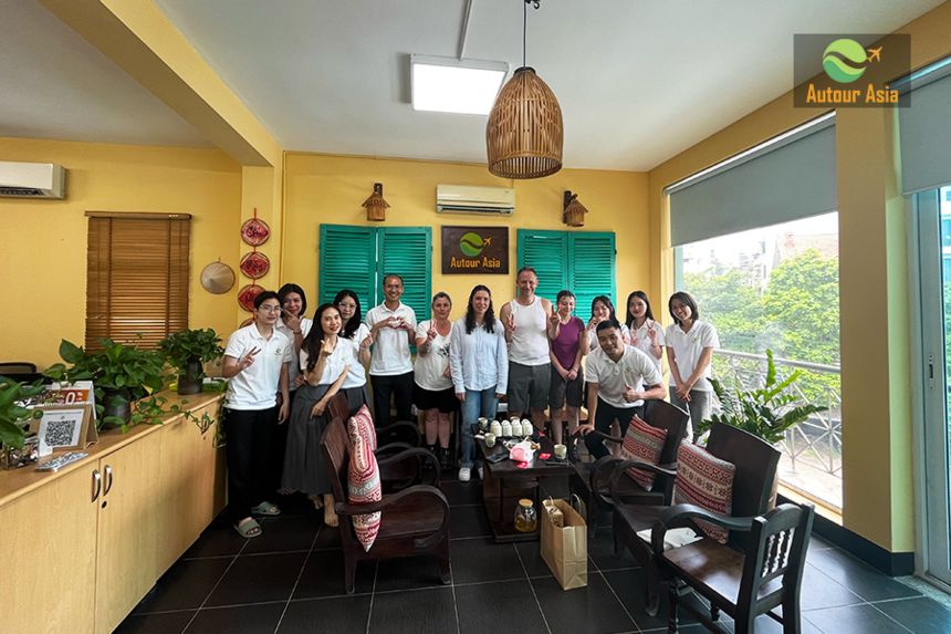 2-Visit-Office-AutourAsia-Hanoi