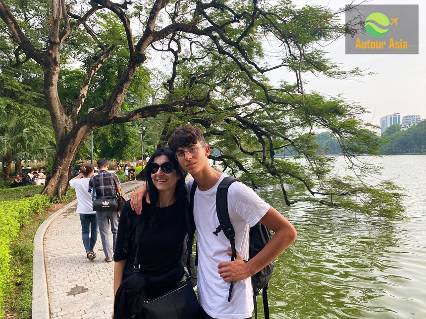 1200-1-Hoan-Kiem-Lake-Hanoi-City-Tour