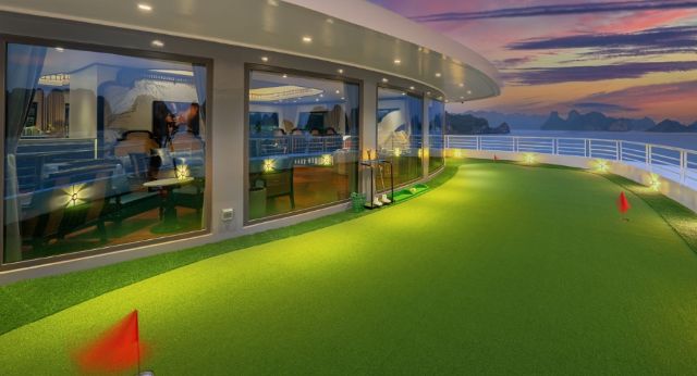 Mini golf sur bateau