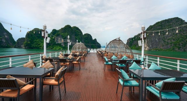 La grande terrasse pour admirer la baie dHalong
