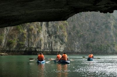 Grotte Sombre et Lumineuse - Baie dHalong - Hanoi (B, Brunch)