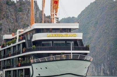 Hanoi - Baie dHalong - Baie de Lan Ha - Grotte Sombre et Lumineuse (L, D)