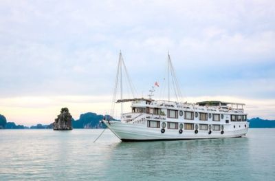 Hanoï - Bai Chay - Baie dHalong (L, D)