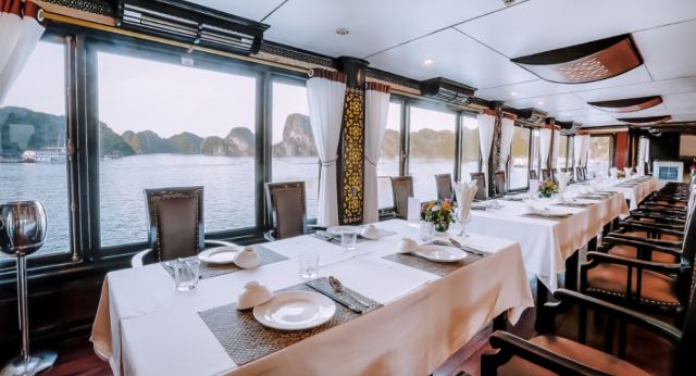 Restaurant avec la vue magnifique
