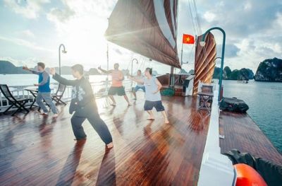 Baie dHalong - Hanoï (B, Brunch)