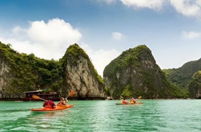 Baie dHalong - Hon Gai - Hanoï (B, L, -)