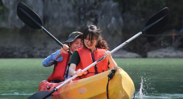 Excursion en kayak dans la baie dHalong