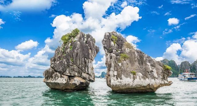 Îlot de Trong Mai dans la baie dHalong