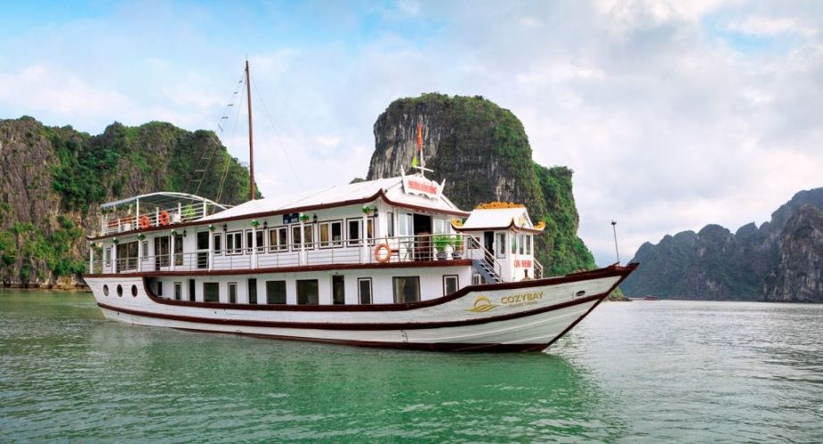 Croisière Cozy Bay dans la baie dHalong