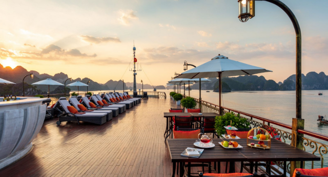 La terrasse dIndochine Cruise