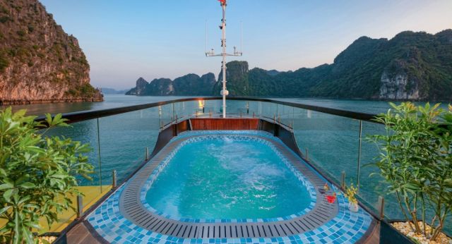 Piscine en bateau