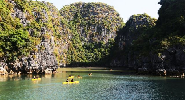 Baie de Bai Tu Long