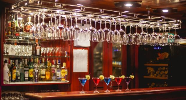 Espace du bar en bateau