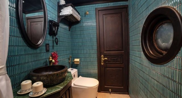 Salle de bain bien équipé