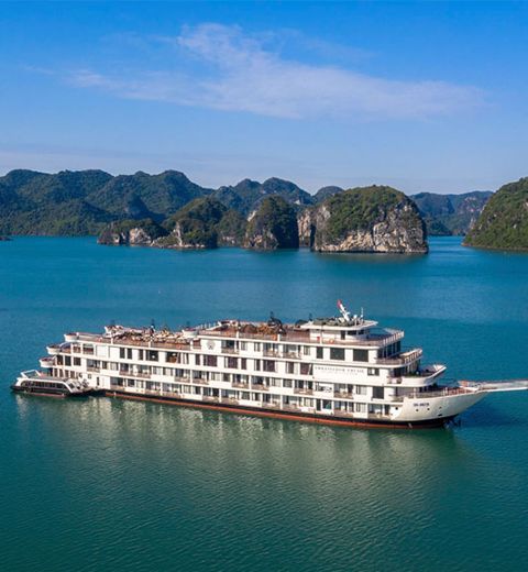 Croisière Ambassador Baie DHalong