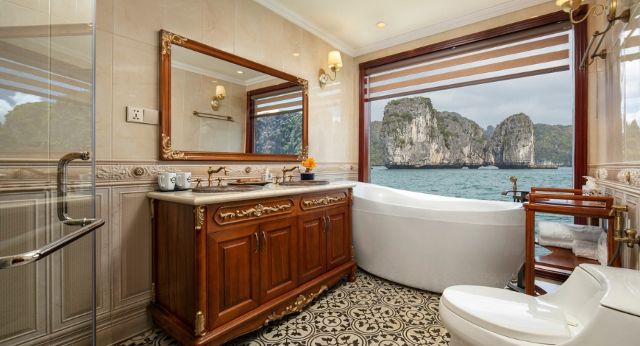 Salle de bainavec la vue magnifique