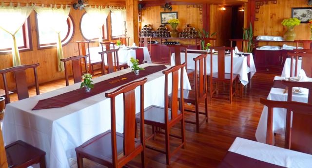 Restaurant en jonque