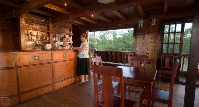 Profitez des boissons au bar