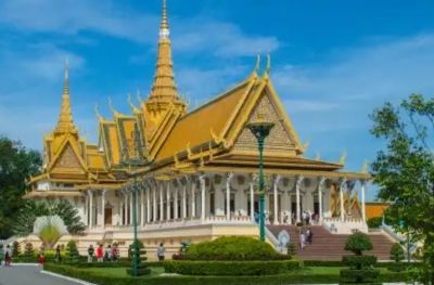 Phnom Penh - Visit de la ville (B,L,D)