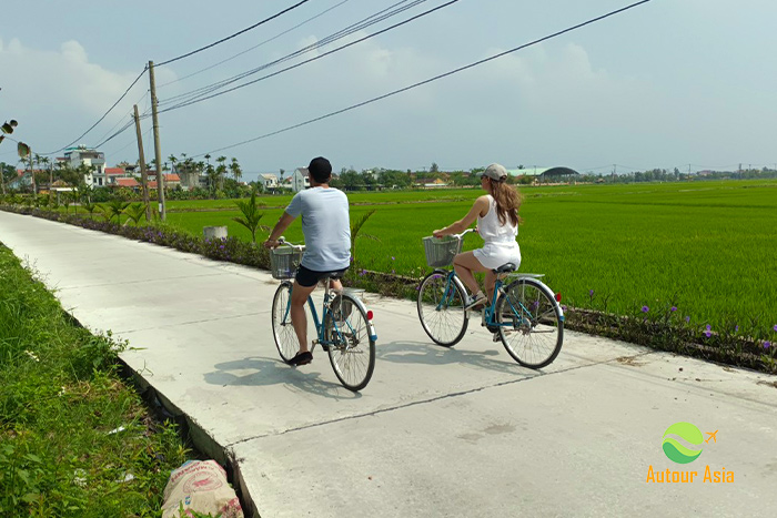 Faire une balade à vélo à Hoi An