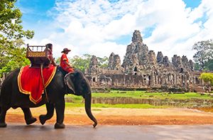 Visite DAngkor Temples (Angkor Wat – Angkor Thom - Bayon – Banteay Srei – Ta Prohm Temples) (Pd ; Dj)