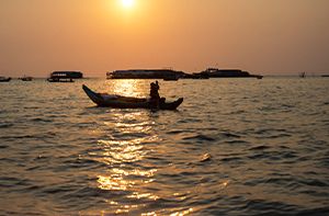 Phnom Krom - Lac Tonlé Sap - Village Flottant De Chong Kneas (Pd ; Dîner)