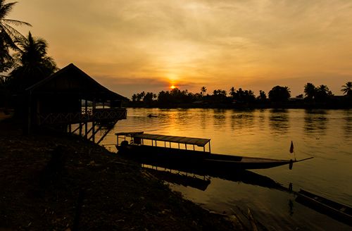 Pakse - Vat Phou - Don Khong (Île De Khong) (Pd) (144km - 3h30 De Route)