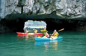 Baie DHalong - Hanoi - Da Nang En Avion (Pd; Dj)
