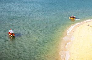 Baie DHalong - Hanoi - Da Nang - Hoi An (850km - 2h00 En Avion) (Pd; Dj)