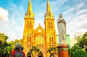 Hue - Ho Chi Minh Ville En Avion (900km - 1h20) (Pd)