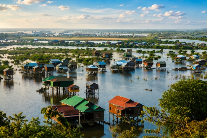 D&eacute;couverte de la vie flottante sur le lac Tonl&eacute; Sap au Cambodge