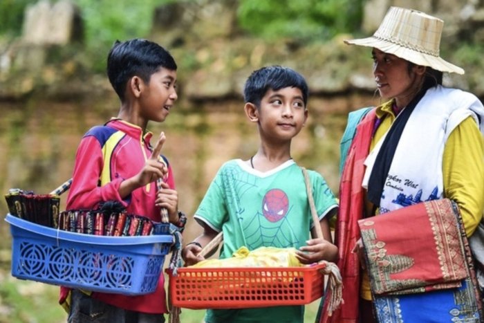 Vous pouvez aider les enfants en achetant leurs produits artisanaux