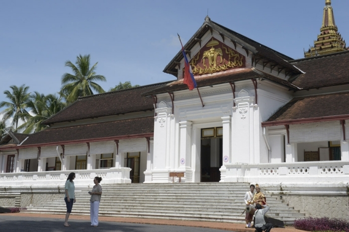 Visiter Palais Royal dans le voyage au Laos