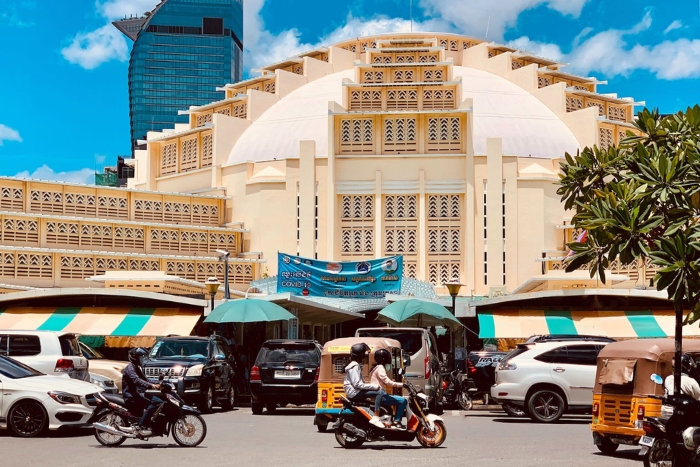 Marché russe à Phnom Penh dans notre voyage en couple