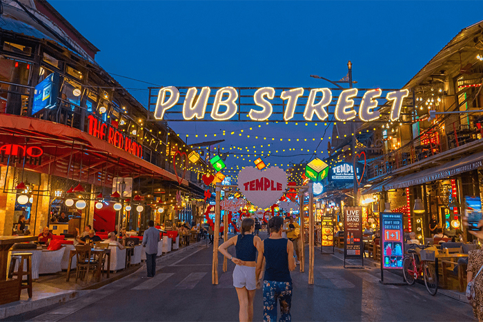 La célèbre rue animée Pub Street à Siem Reapau Cambodge 