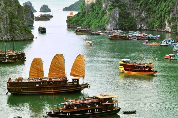 Une aventure dans la baie d'Ha Long nous a transformés