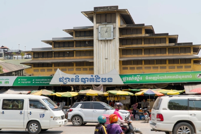 Que faire du shopping comme les locaux ? Bienvenue au Marché Central (Phsar Nath)