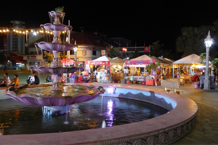 Marché de nuit de Battambang (Night Market) - que faire du shopping comme les locaux ?