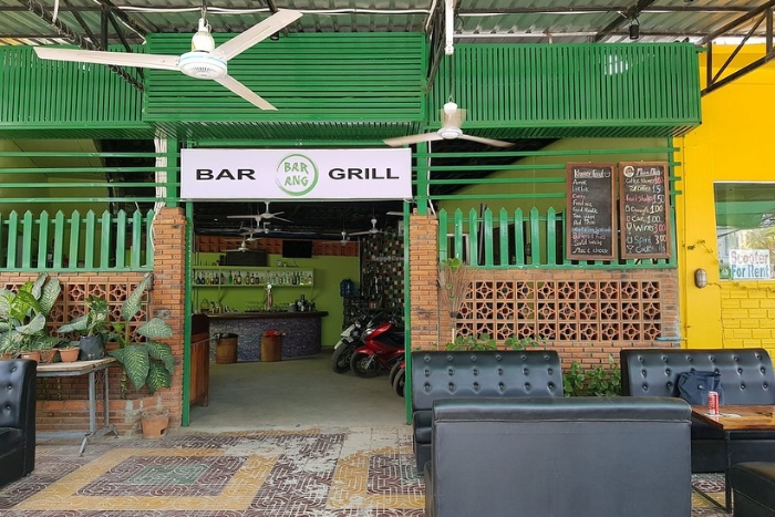 Où manger à Battambang ? Bar Ang est excellent pour déguster la cuisine khmère authentique 