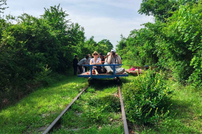 Le Bamboo Train reste un moment fort de 15 jours au Cambodge