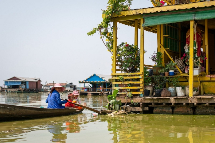 Villages flottants vietnamiens sur le Tonlé Sap – une carte Cambodge vivante de la diversité ethnique