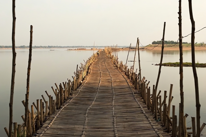 Que faire au Cambodge du centre ? Pont de bambou de Koh Paen